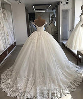 Long Ball Gowns Off-the-shoulder Lace Tulle Wedding Dress